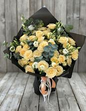 Букет цветов из:  Розы и Лизиантусы в Усть-Бузулукской