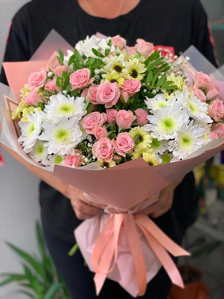 Букет цветов из: Розы и Хризантемы в Усть-Бузулукской