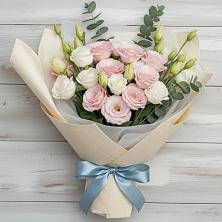 Букет цветов из:  Лизиантусы в Усть-Бузулукской