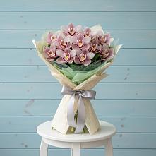 Букет цветов из:  Орхидеи и Розы в Усть-Бузулукской