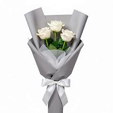 Букет 3 белые розы в Усть-Бузулукской