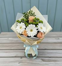 Букет цветов из:  Герберы, Розы и Хризантемы в Усть-Бузулукской