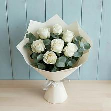 Букет Белые розы в Эвкалипте в Усть-Бузулукской